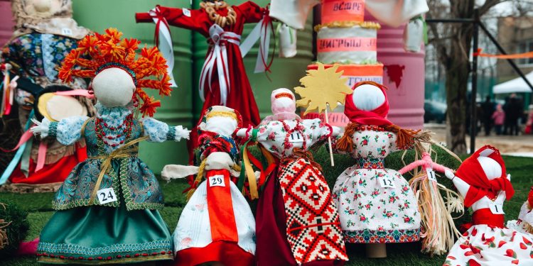 Итоги городского конкурса на лучшую масленичную куклу-чучело!